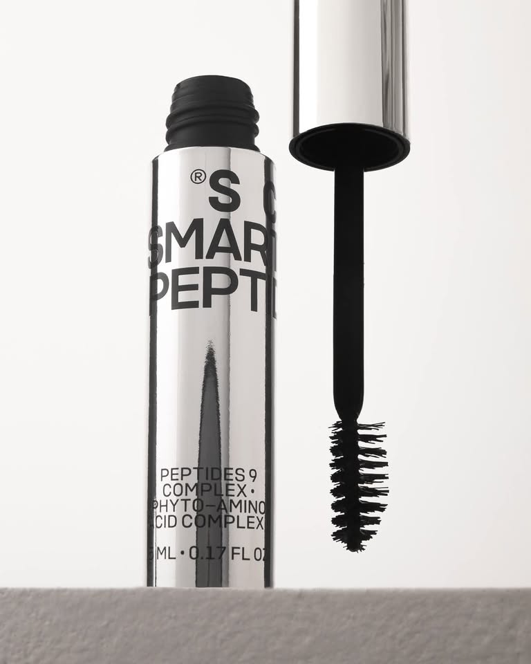 Smart Brow Peptide Tint - applicatore