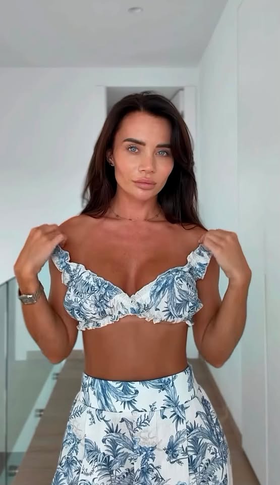 Savane Set – dettaglio top off-shoulder stampa jungle