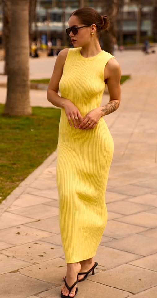 Conture Giallo – abito maxi a costine
