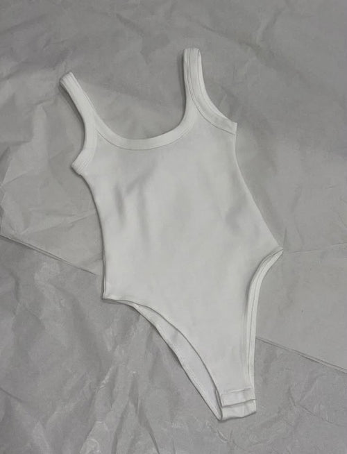 Body Pearl bianco con spalline, vista frontale